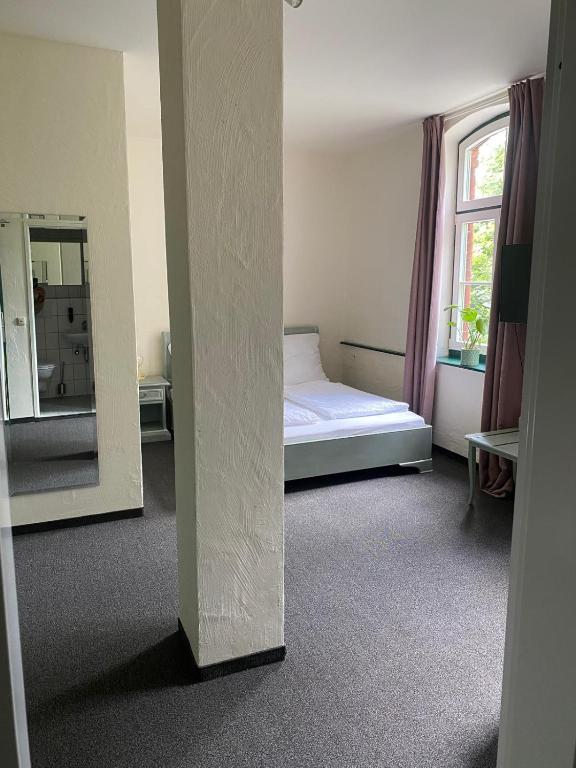 Alte Wassermühle - Triple Room With Private Bathroom