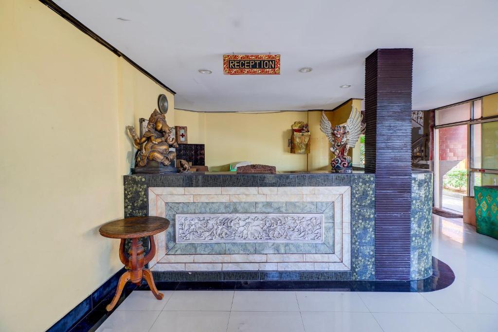 لابی و فضای عمومی Collection O Bali near Terminal Ubung formerly Batukaru Garden Hotel - تصویر ۵