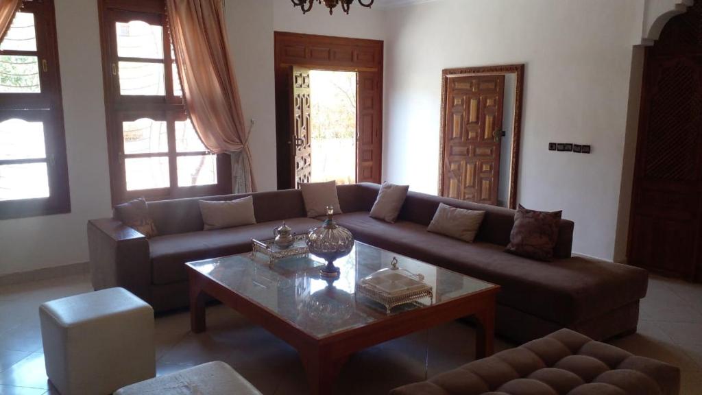 Posezení v ubytování Calm Cosy Villa