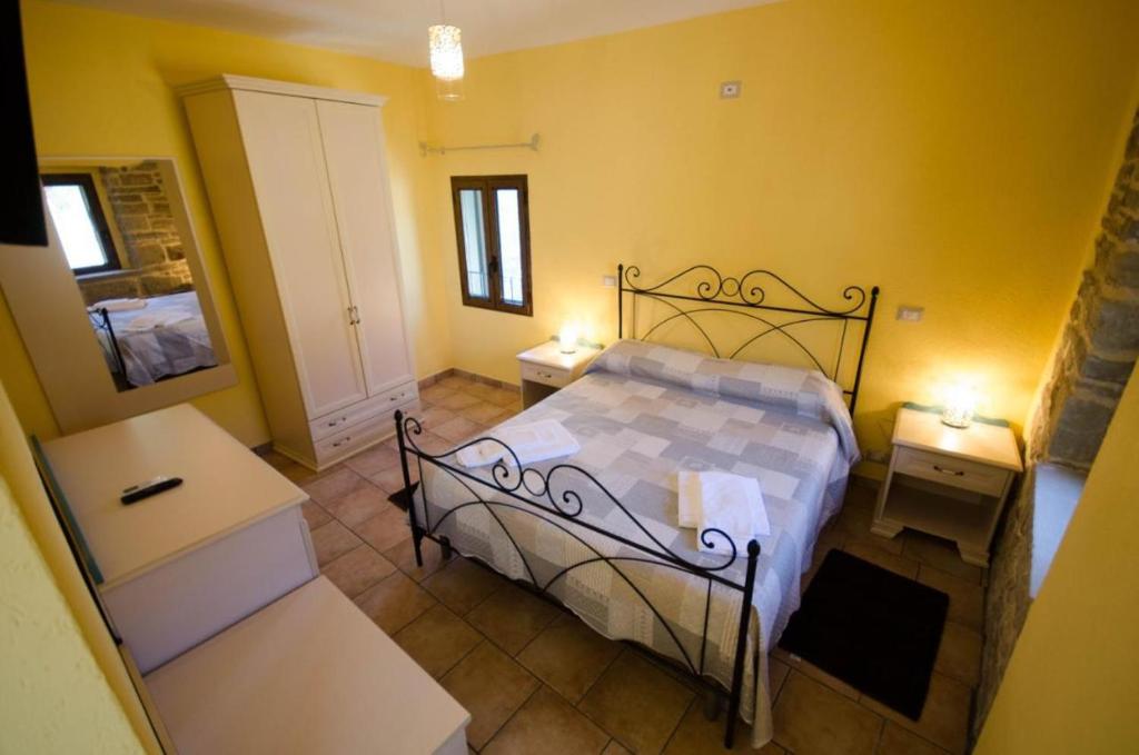 Postel nebo postele na pokoji v ubytování DE LERMA by Keyhole Selection