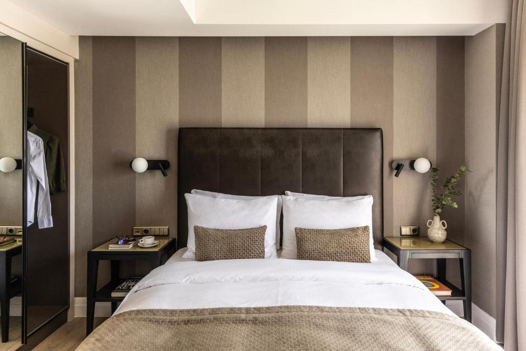 The Y Hotel - Resim 17