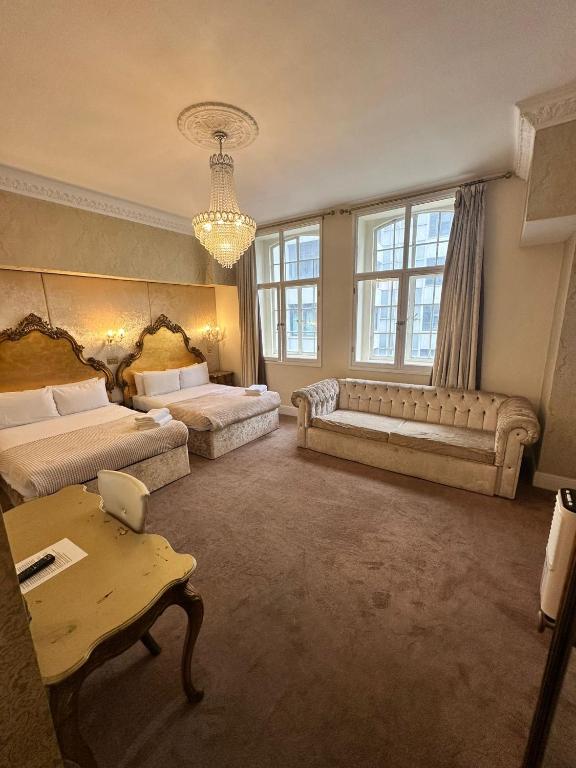 
King Room with Spa Bath
