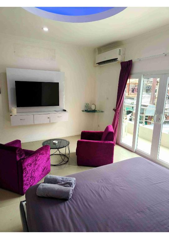 Titanic Residence-7 minute walk to the Beach - Resim 32