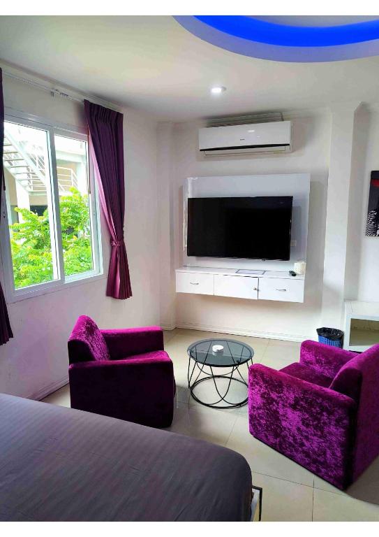 Titanic Residence-7 minute walk to the Beach - Resim 11