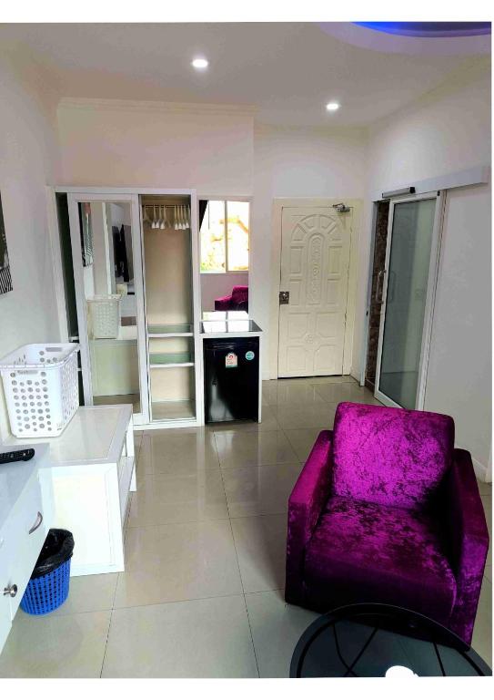 Titanic Residence-7 minute walk to the Beach - Resim 41