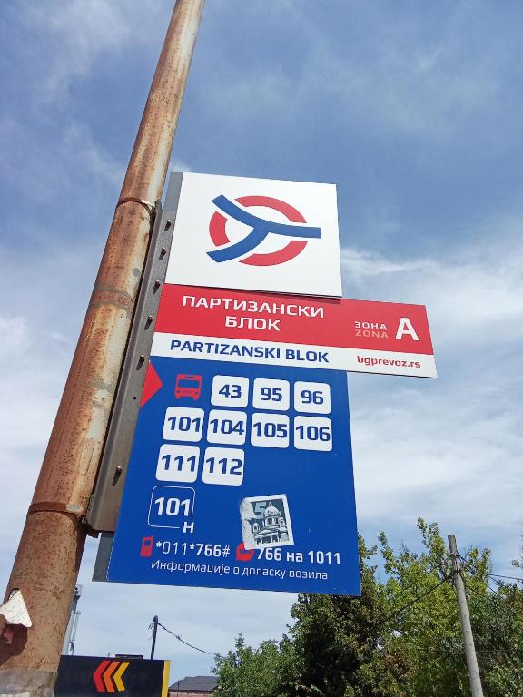 Certifikát, hodnocení, plakát nebo jiný dokument vystavený v ubytování Vlado A