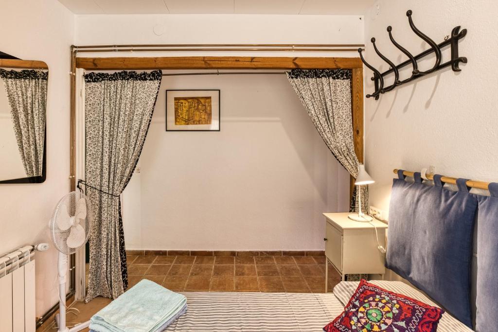 Posteľ alebo postele v izbe v ubytovaní Casa en urb Cala Montgó