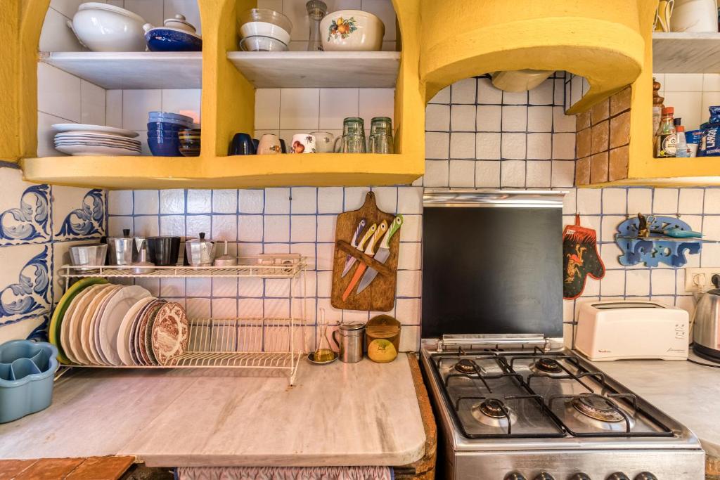 Kuchyňa alebo kuchynka v ubytovaní Casa en urb Cala Montgó