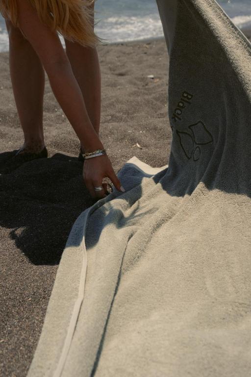 Fotografie z fotogalerie ubytování Black Rose Beach Suites v destinaci Perivolos