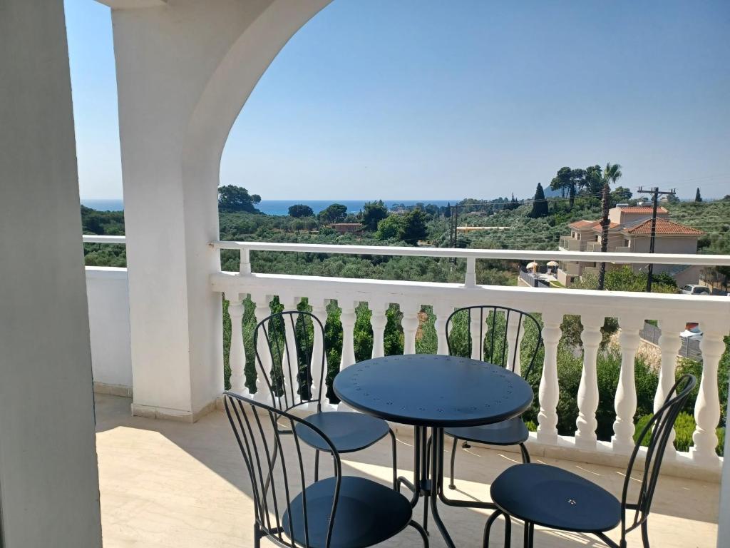Balkón nebo terasa v ubytování Tassos & Marios Apartments I