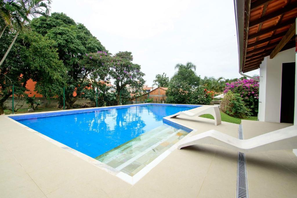 Casa con piscina a 500m de la playa — Ingleses