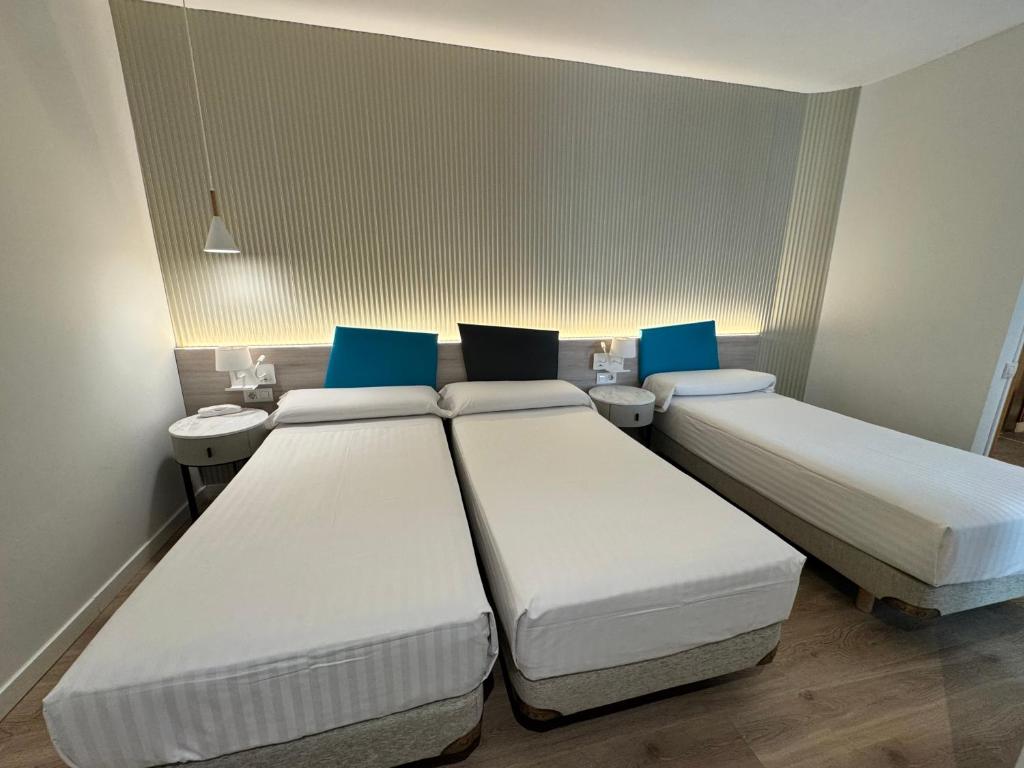 Hotel Mediterraneo Valencia - Resim 18