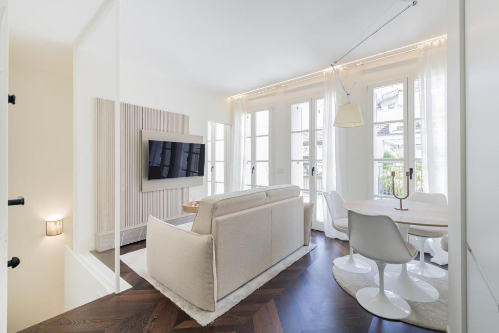 Easylife - Milano - Medici 5 P4D - Duomo