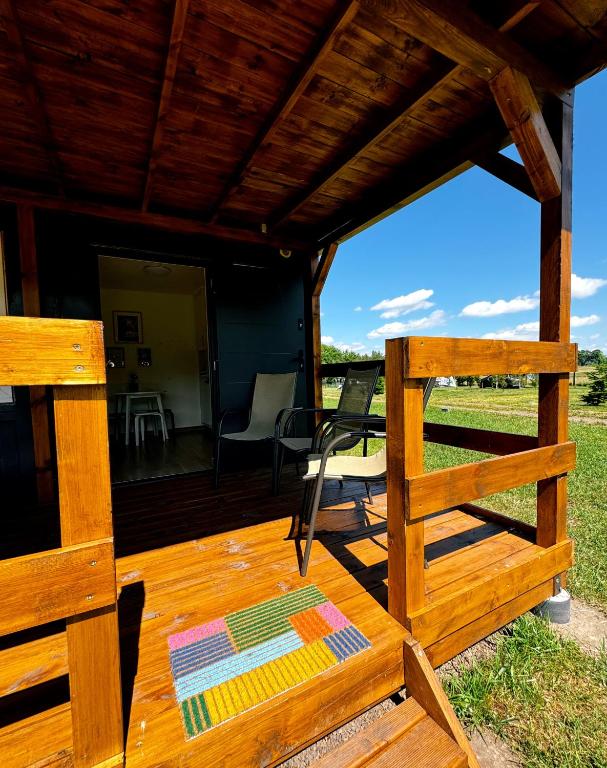 Balkón alebo terasa v ubytovaní Camper Park Radków