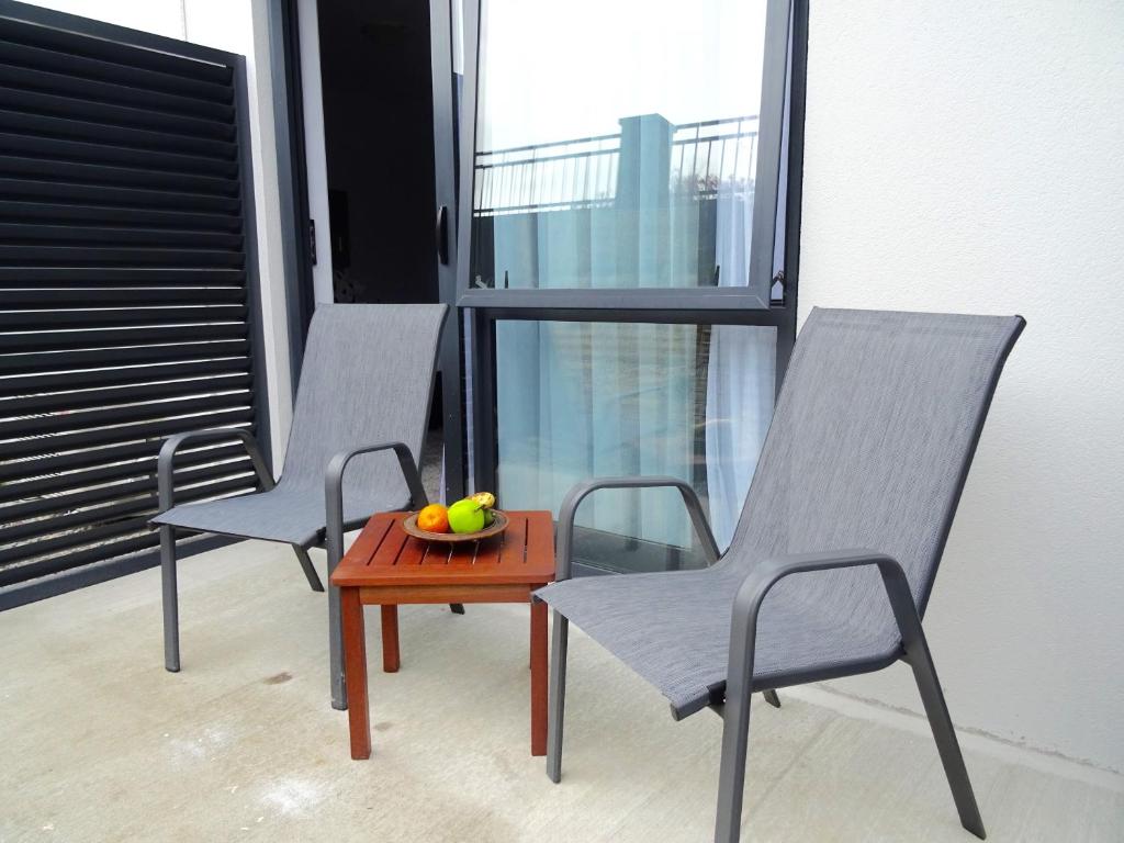 Posezení v ubytování BKs Premier Motel Hamilton