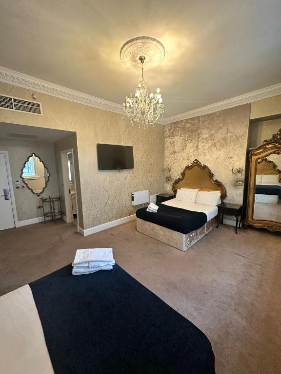 
Double Room with Spa Bath
