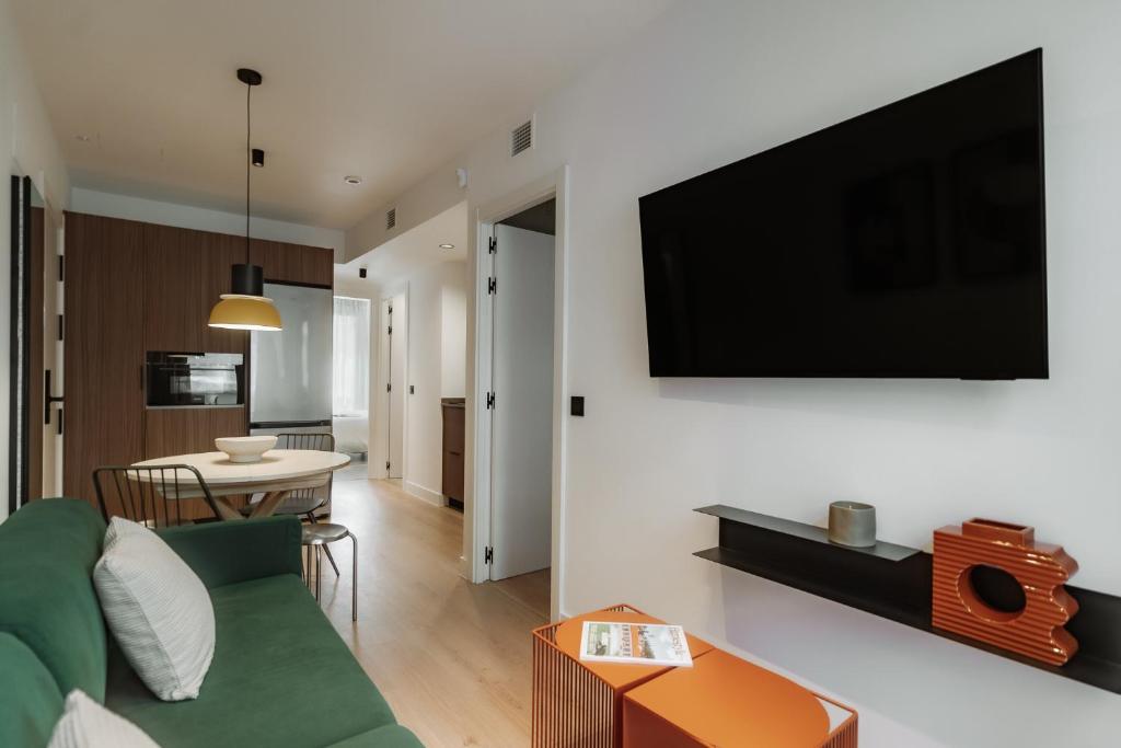 Via Monte Apartments by Olala Homes - 14