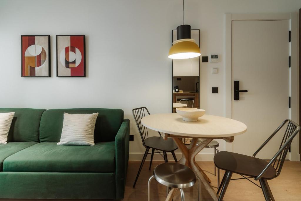 Via Monte Apartments by Olala Homes - 15