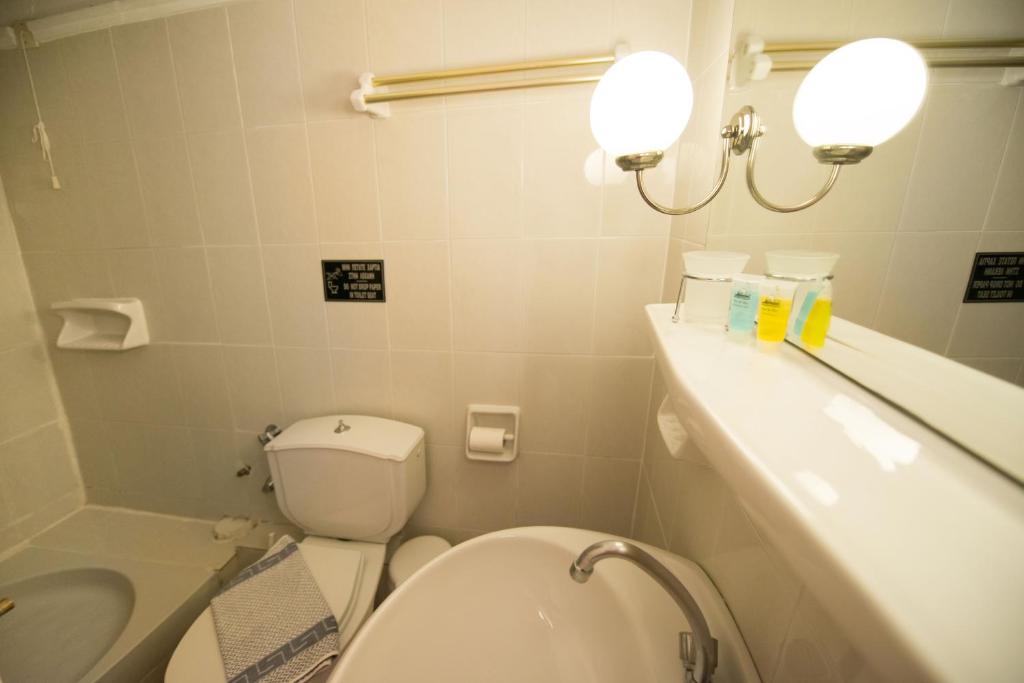 Koupelna v ubytování Hotel Niras