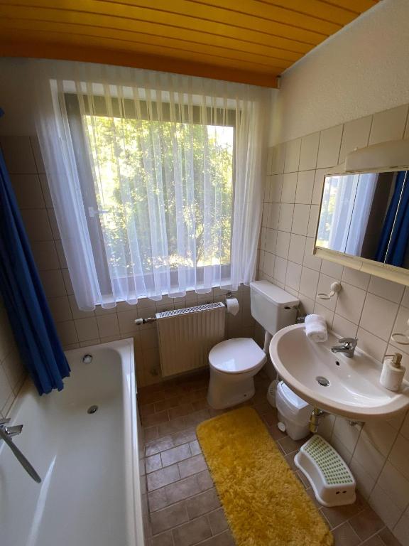 Pension Edelweiß Mitterberg - Triple Room With Mountain View