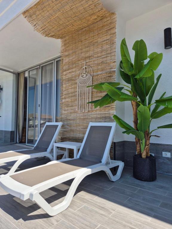 View of Luxury Living in Downtown LA - HWH Apartments