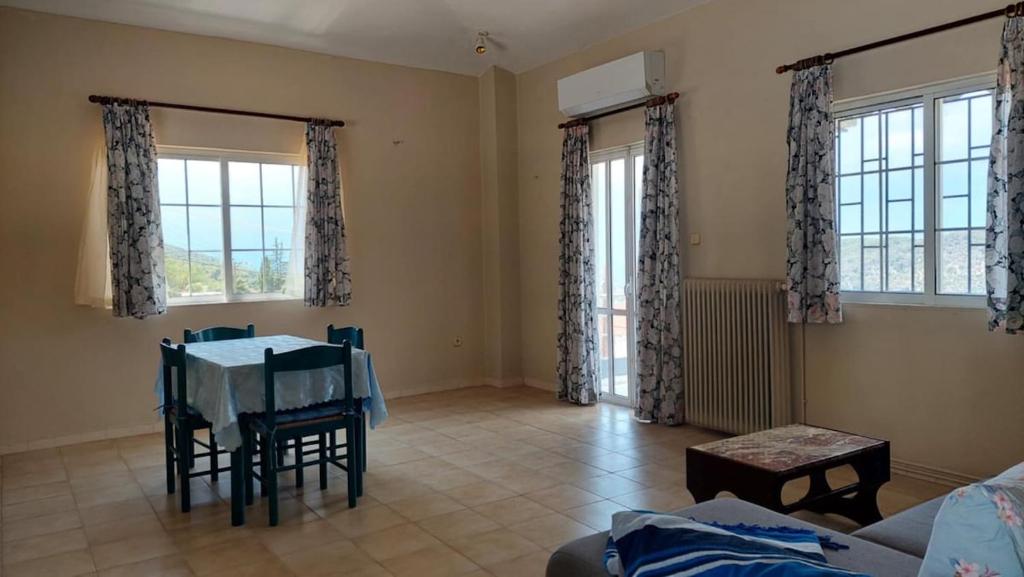 Ένα ή περισσότερα κρεβάτια σε δωμάτιο στο Galini apartments