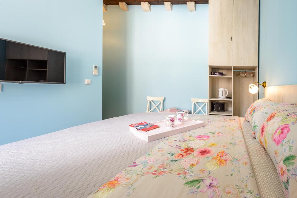 Postel nebo postele na pokoji v ubytování Stradun View En Suite Rooms & Studio