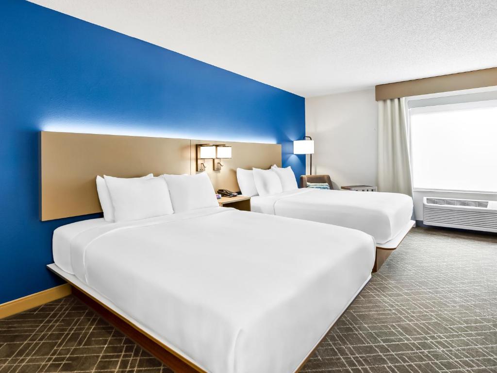 Comfort Inn & Suites O'Fallon - St Louis Area - Queen Suite With Two Queen Beds - Non Smoking