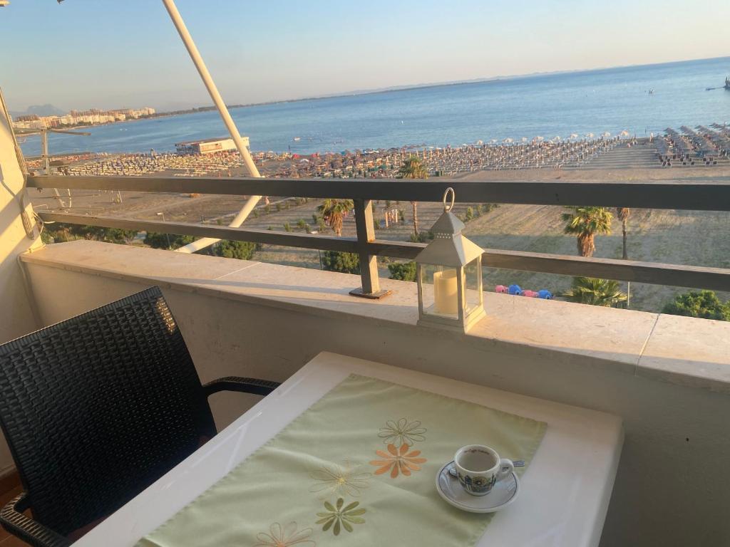 Balkón nebo terasa v ubytování Albi Apartmet beachfront in Shengjin