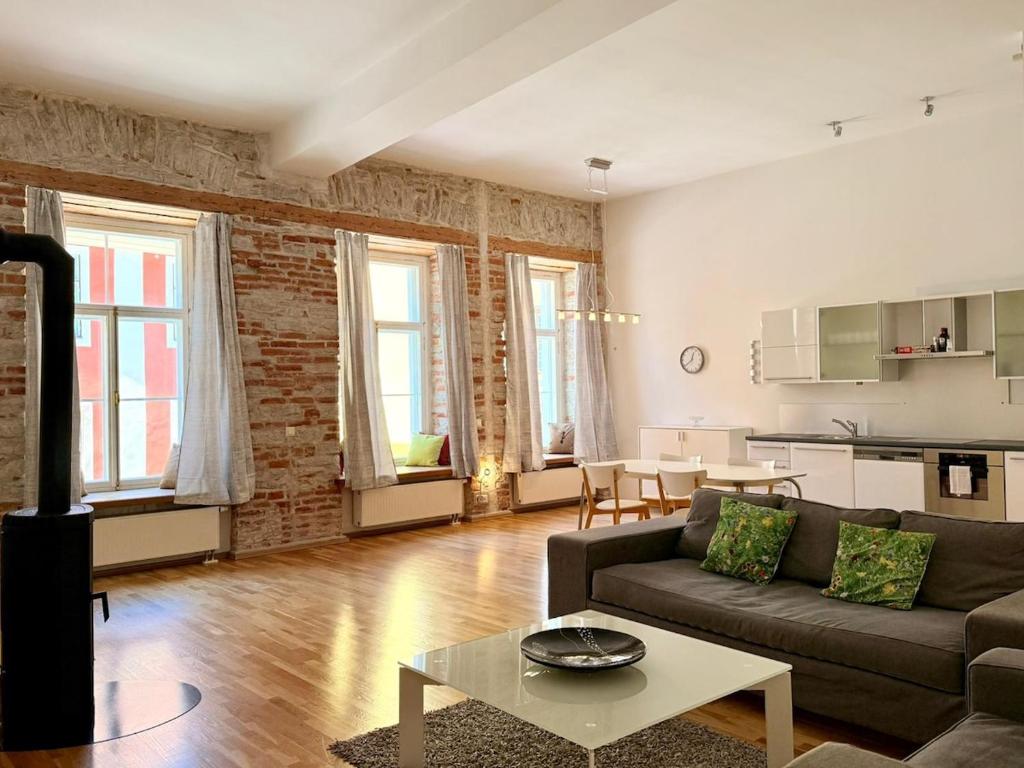 Η κουζίνα ή μικρή κουζίνα στο DICTUMFACTUM Noble Old Town