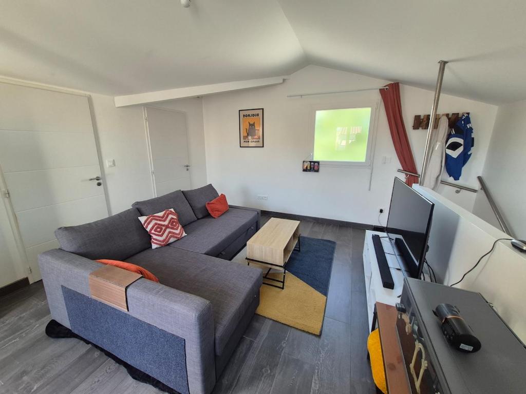 Photo de la galerie de l'établissement Hortense, 2 rooms, Wi-Fi, bright terrace, à Aytré