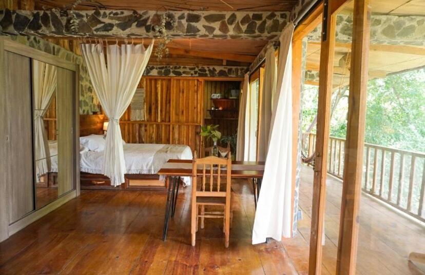 Μπαλκόνι ή βεράντα στο Cozy Studio Lake Beach 3 minutes, Atitlán