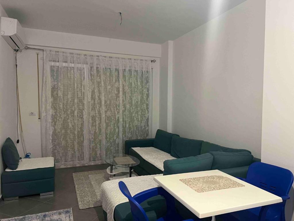 Gallery image of Apartament Gjiri Lalzit San Pietro in Fushë-Draç