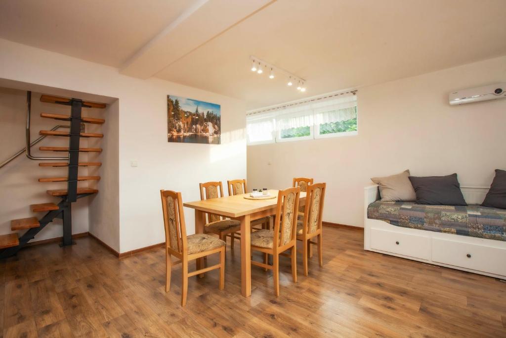 Posezení v ubytování Apartmány SKÁLY