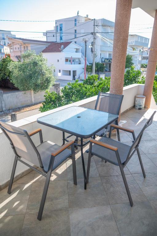 Balkón nebo terasa v ubytování Apartmani Medovic
