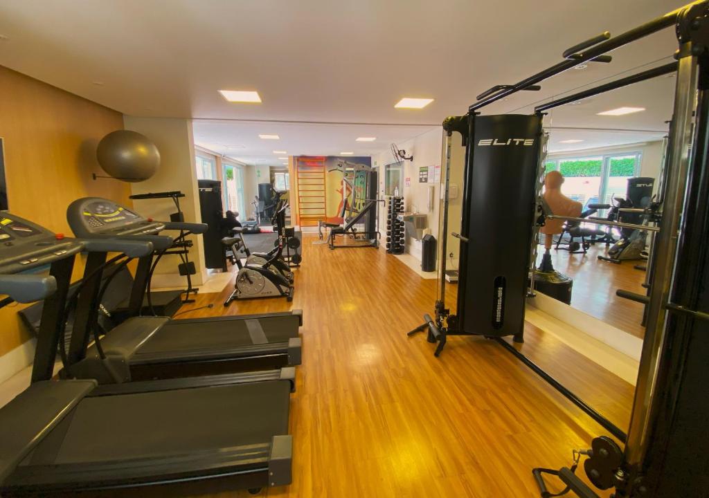 Fitness centrum a/nebo fitness zařízení v ubytování Studio a 100m Bosque, Centro e Cambuí- Home Office, Piscina, Sauna, Jacuzzi, Fitness
