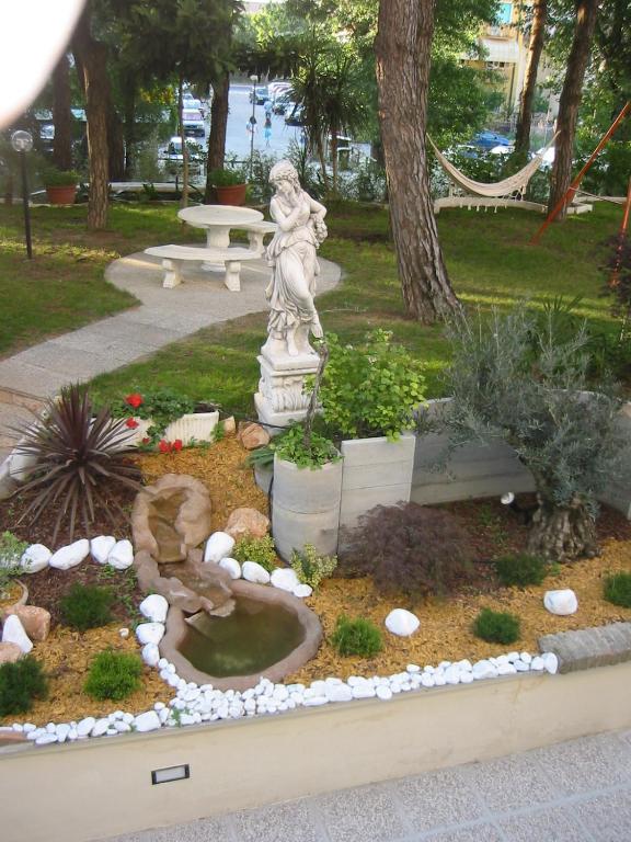 Zahrada ubytování Hotel Coralba