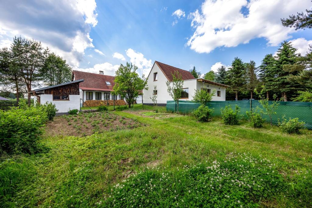 Zahrada ubytování MERTLIN Resort