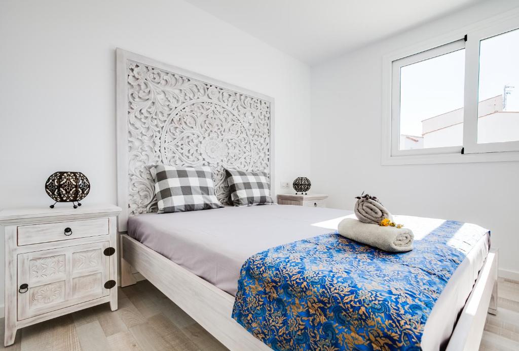 Postel nebo postele na pokoji v ubytování Vista Roses Mar - Villas Batik