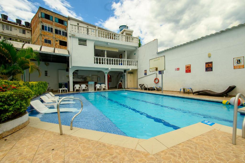 Bazén v ubytování Hotel Villeta Suite SPA nebo v jeho okolí