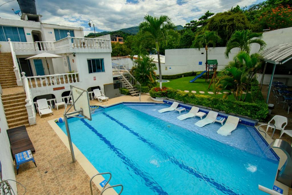Bazén v ubytování Hotel Villeta Suite SPA nebo v jeho okolí