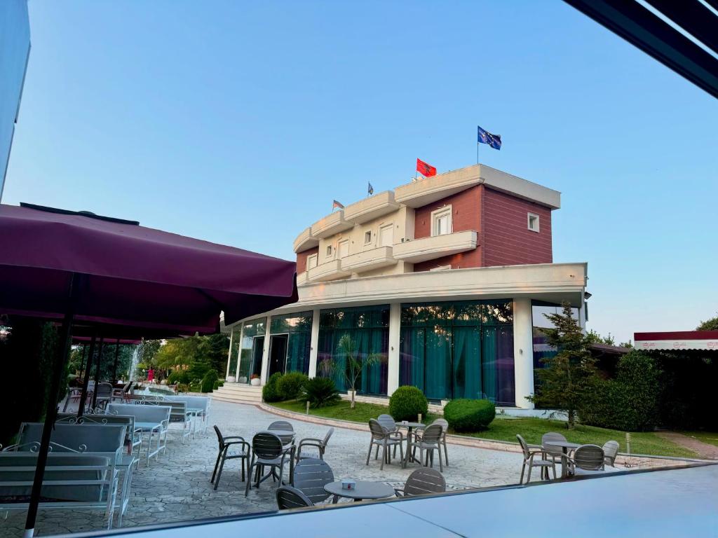 Budova, kde se hotel nachází