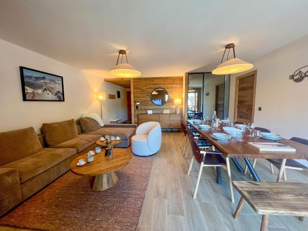 Posezení v ubytování Confort familial aux Gets, 3 chambres, 9 pers, Wi-Fi, parking - FR-1-671-297