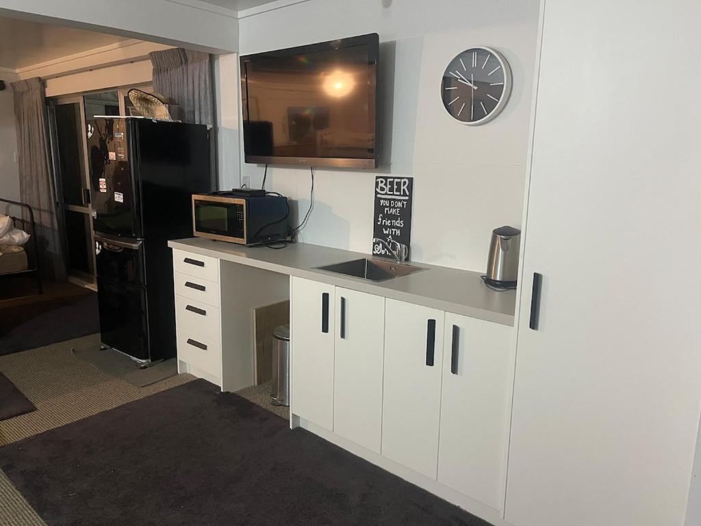 6 bedrooms, Close to rowing, Velodrome, field days - Resim 1