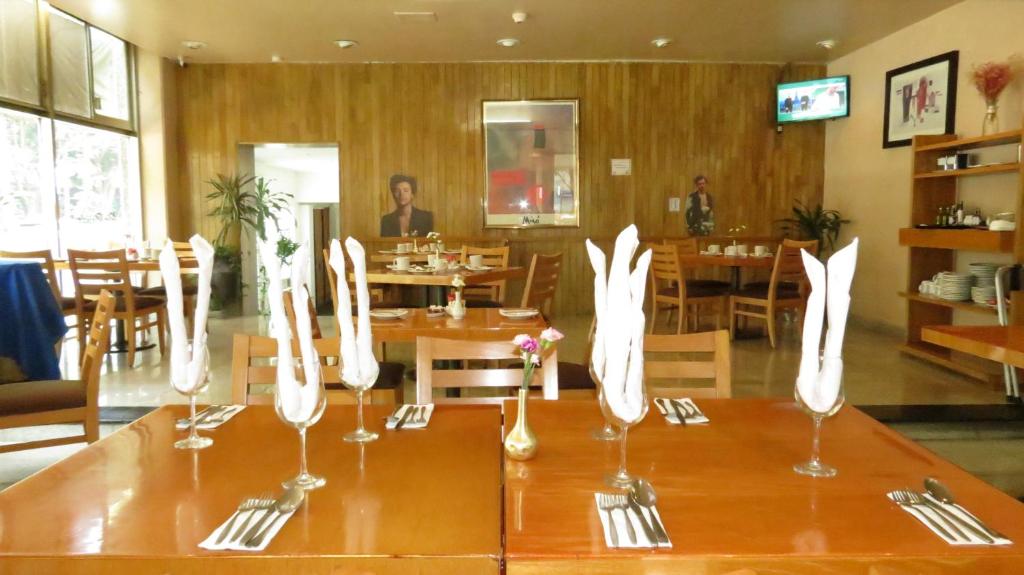 Hotel Bristol: breakfast