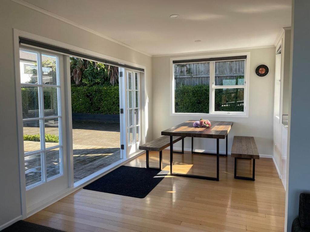 The Lake House - Resim 8