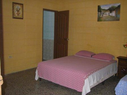 Postel nebo postele na pokoji v ubytování Guesthouse Dos Molinos B&B