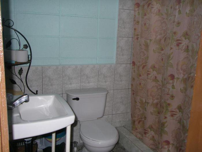 Koupelna v ubytování Guesthouse Dos Molinos B&B