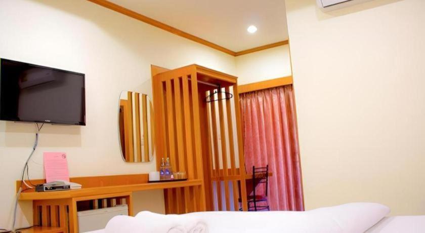 TV a/nebo společenská místnost v ubytování Loei Residence