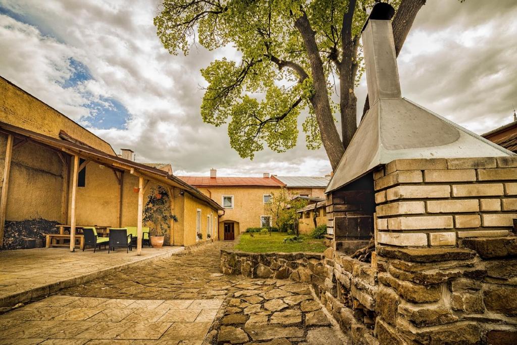 Budova, v ktorej sa apartmán nachádza